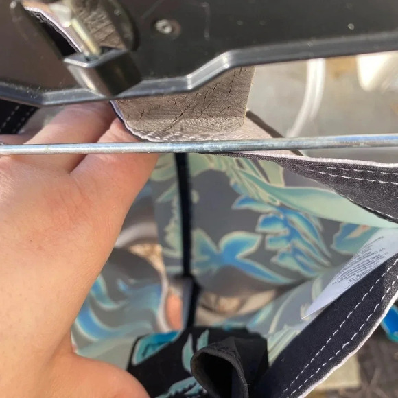 Vans Era 19" Boardshort Black Pit Stop Floral Men’s Size 38 - Picture 5 of 9